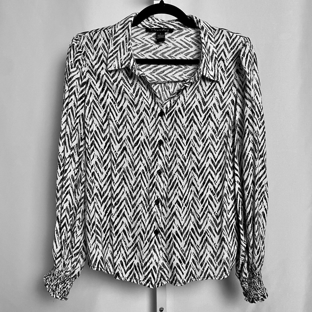 💙5/$15 A Love Story Womenʻs Black | White Long Sleeve Button Down Dress Shirt L
